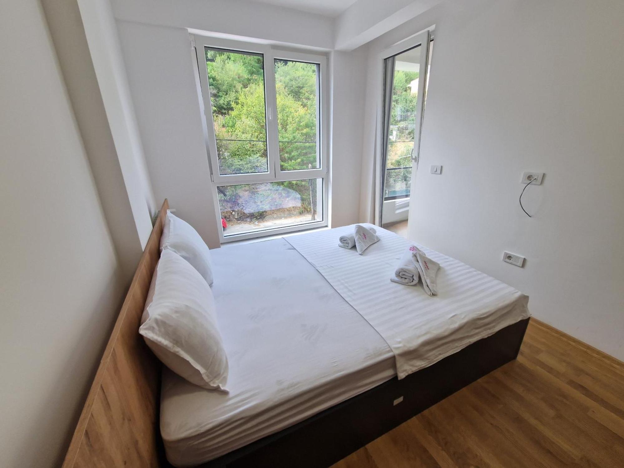 Luxury Iva Iii Apartment
